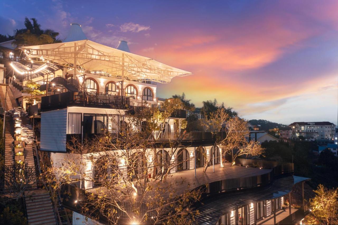 فندق High Town دالات المظهر الخارجي الصورة